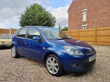 Used Ford Fiesta 2009 for sale - 79611290: Photo