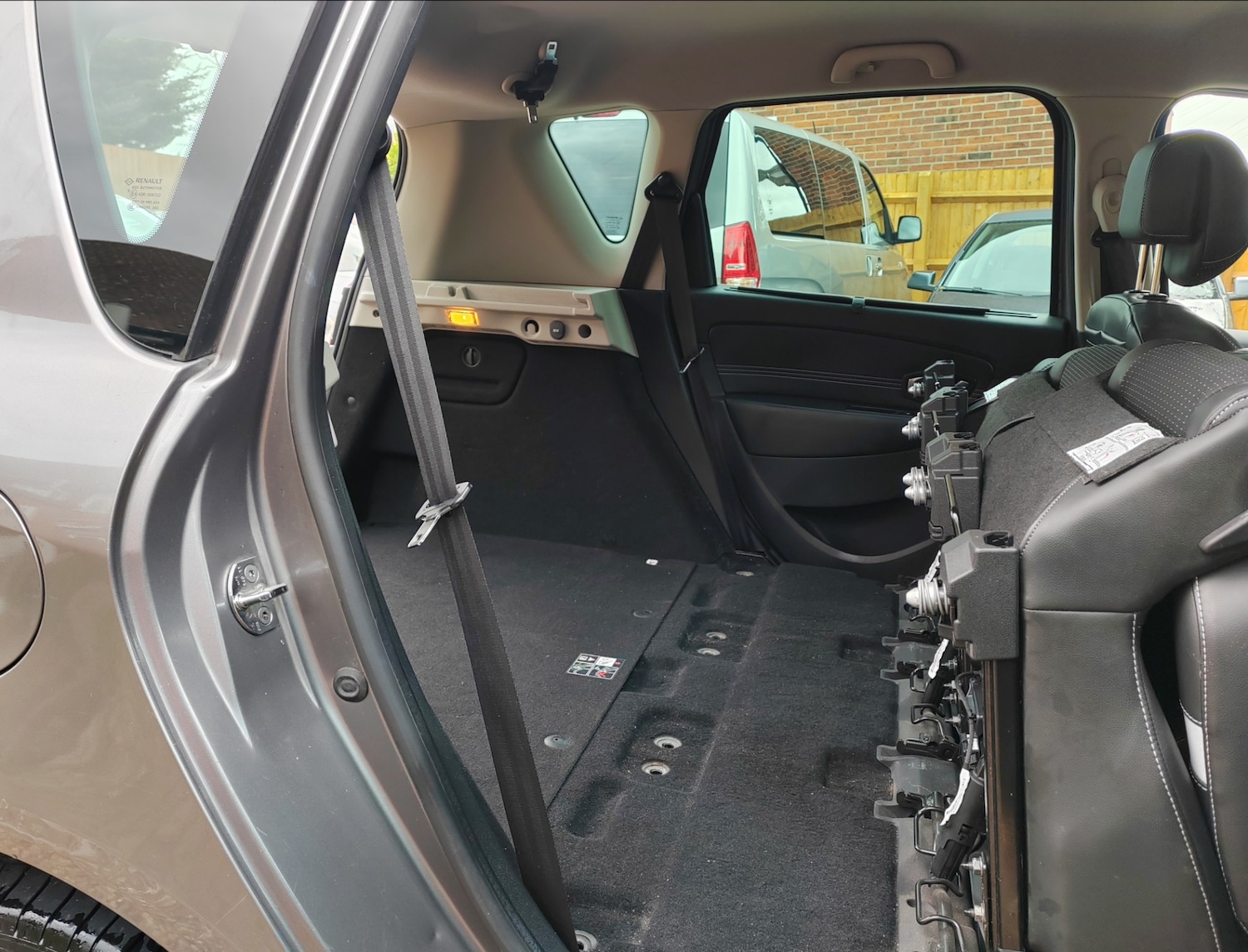 Used Renault Scenic 2011 for sale - 76507778: Photo 13