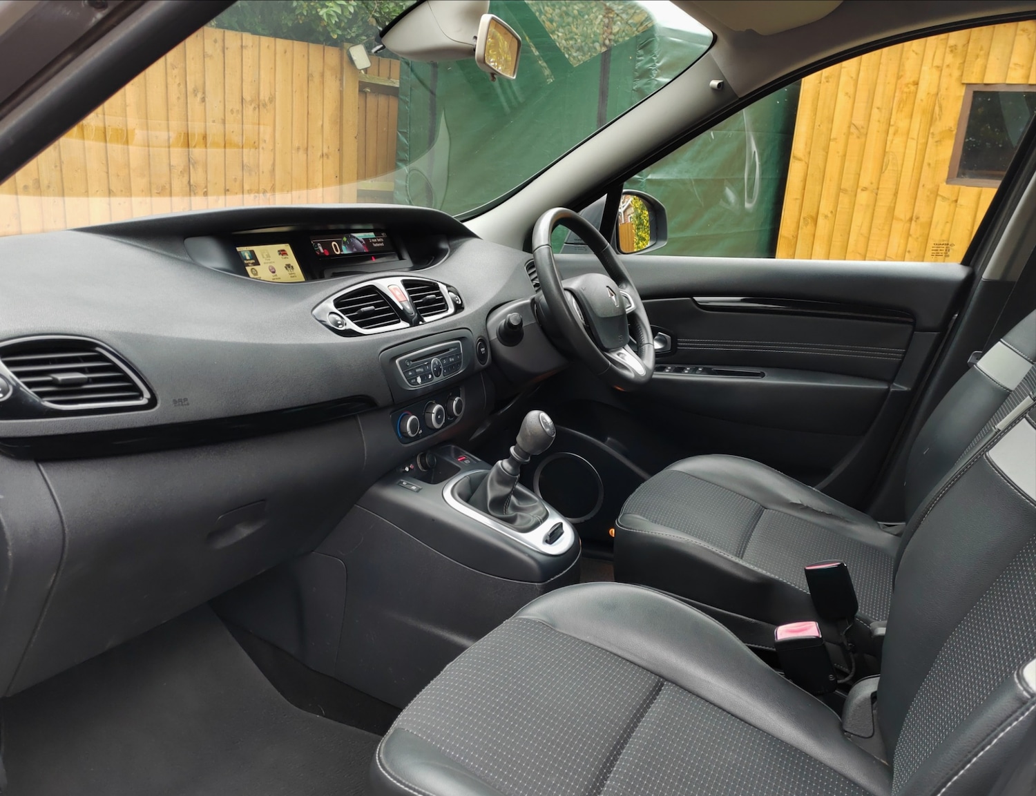 Used Renault Scenic 2011 for sale - 76507778: Photo 16