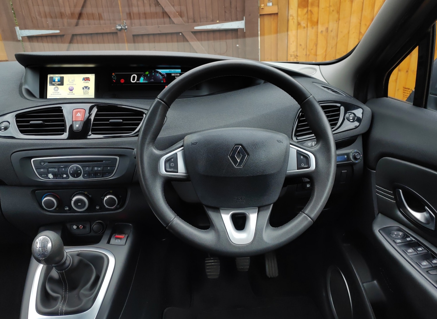 Used Renault Scenic 2011 for sale - 76507778: Photo 18