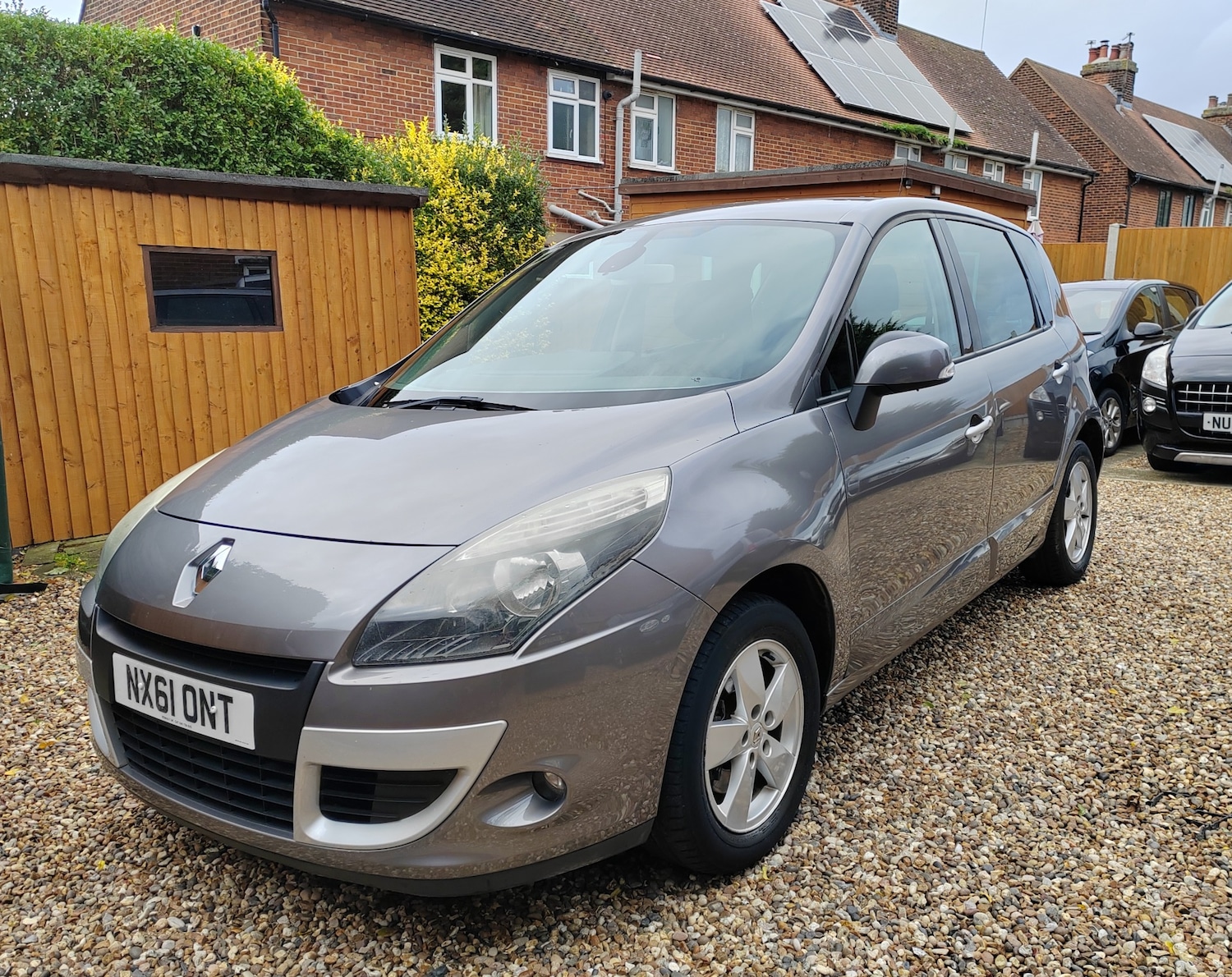 Used Renault Scenic 2011 for sale - 76507778: Photo 2