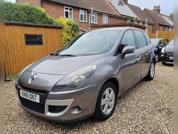 Used Renault Scenic 2011 for sale - 76507778: Photo
