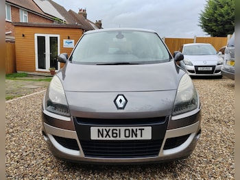 Used Renault Scenic 2011 for sale - 76507778: Photo