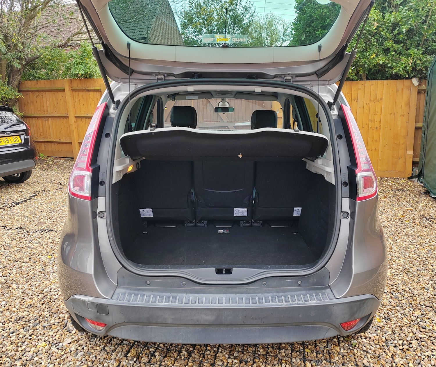 Used Renault Scenic 2011 for sale - 76507778: Photo 9