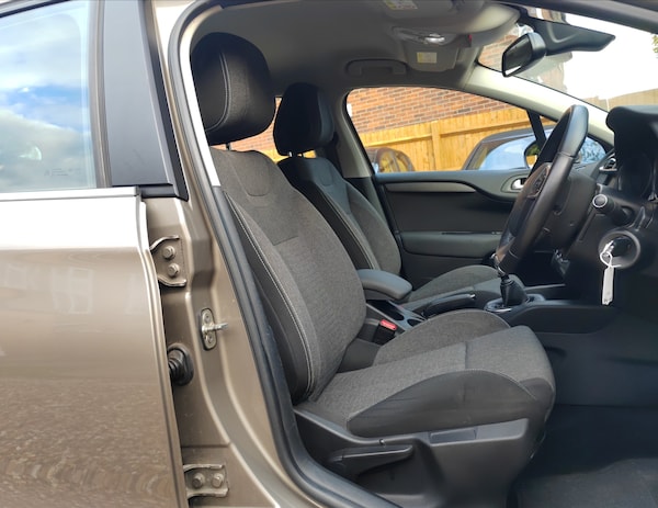 Used Citroen C4 2015 for sale - 76234675: Photo 10