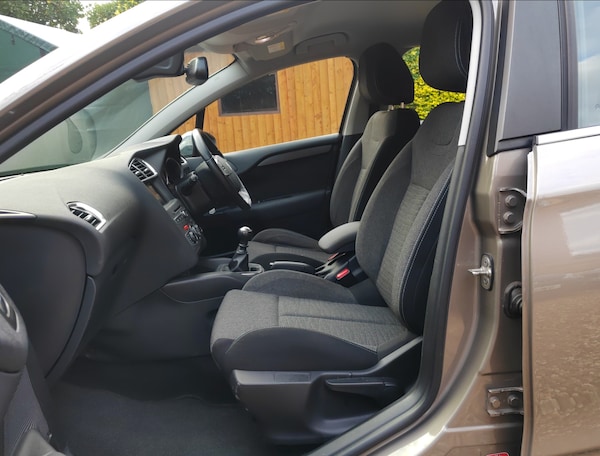 Used Citroen C4 2015 for sale - 76234675: Photo 11