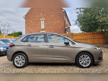 Used Citroen C4 2015 for sale - 76234675: Photo 4
