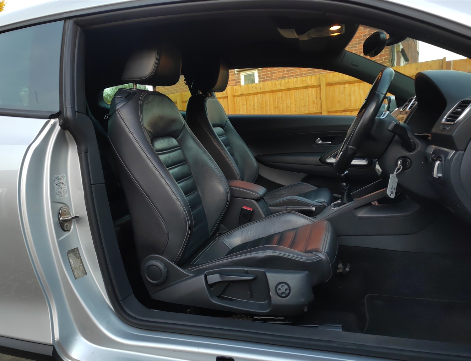 Used Volkswagen Scirocco 2012 for sale - 77669458: Photo 11