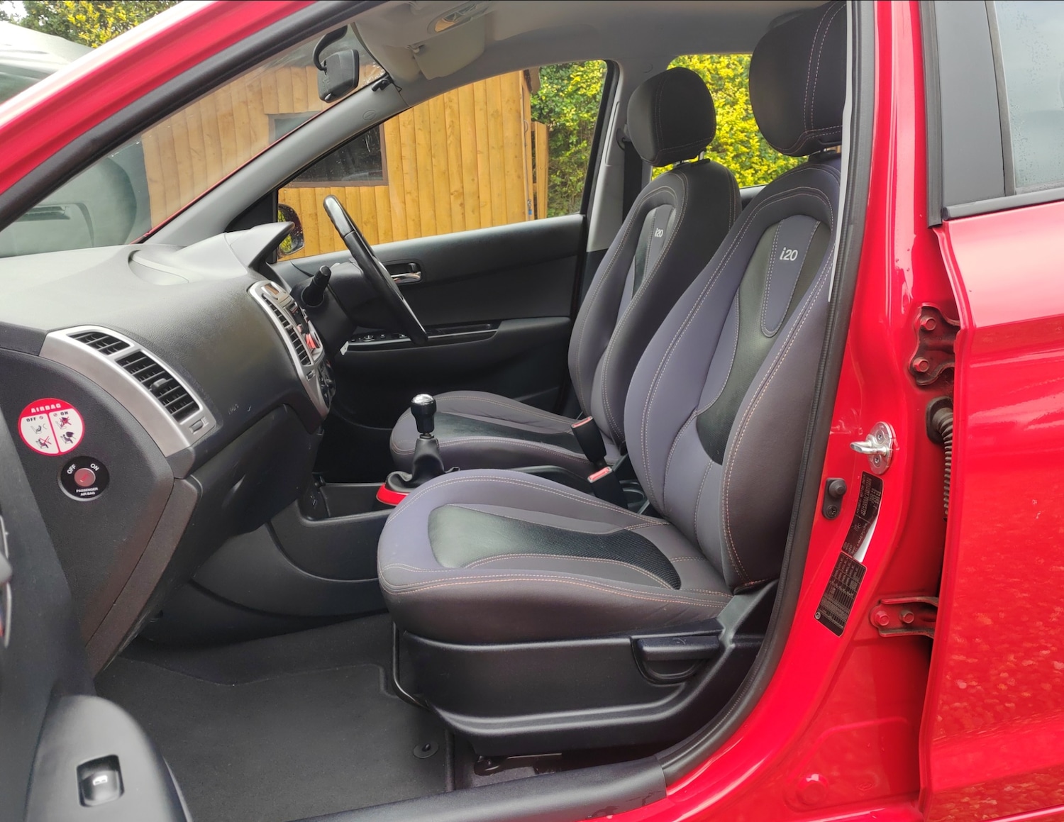 Used Hyundai i20 2010 for sale - 76355024: Photo 11