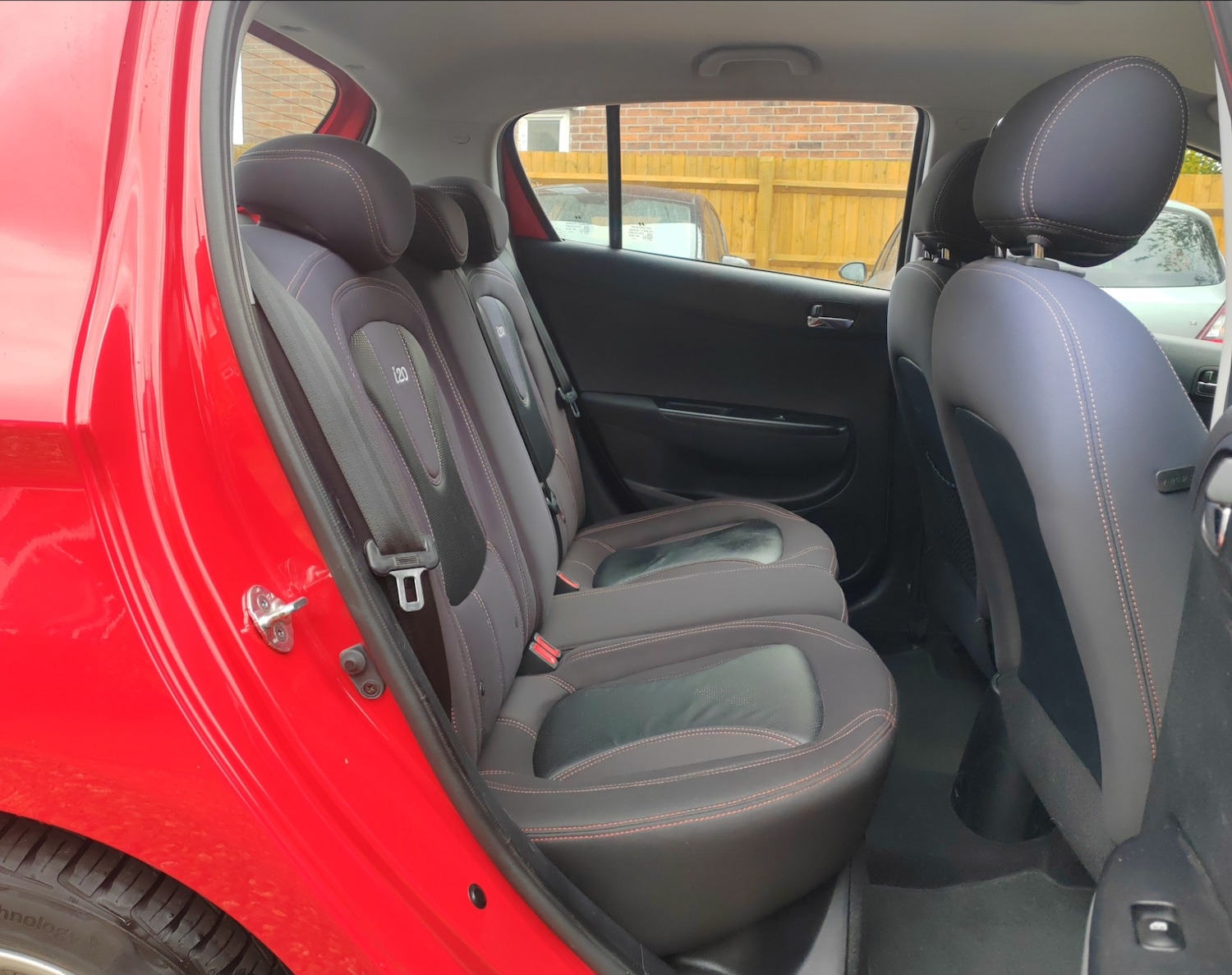Used Hyundai i20 2010 for sale - 76355024: Photo 12