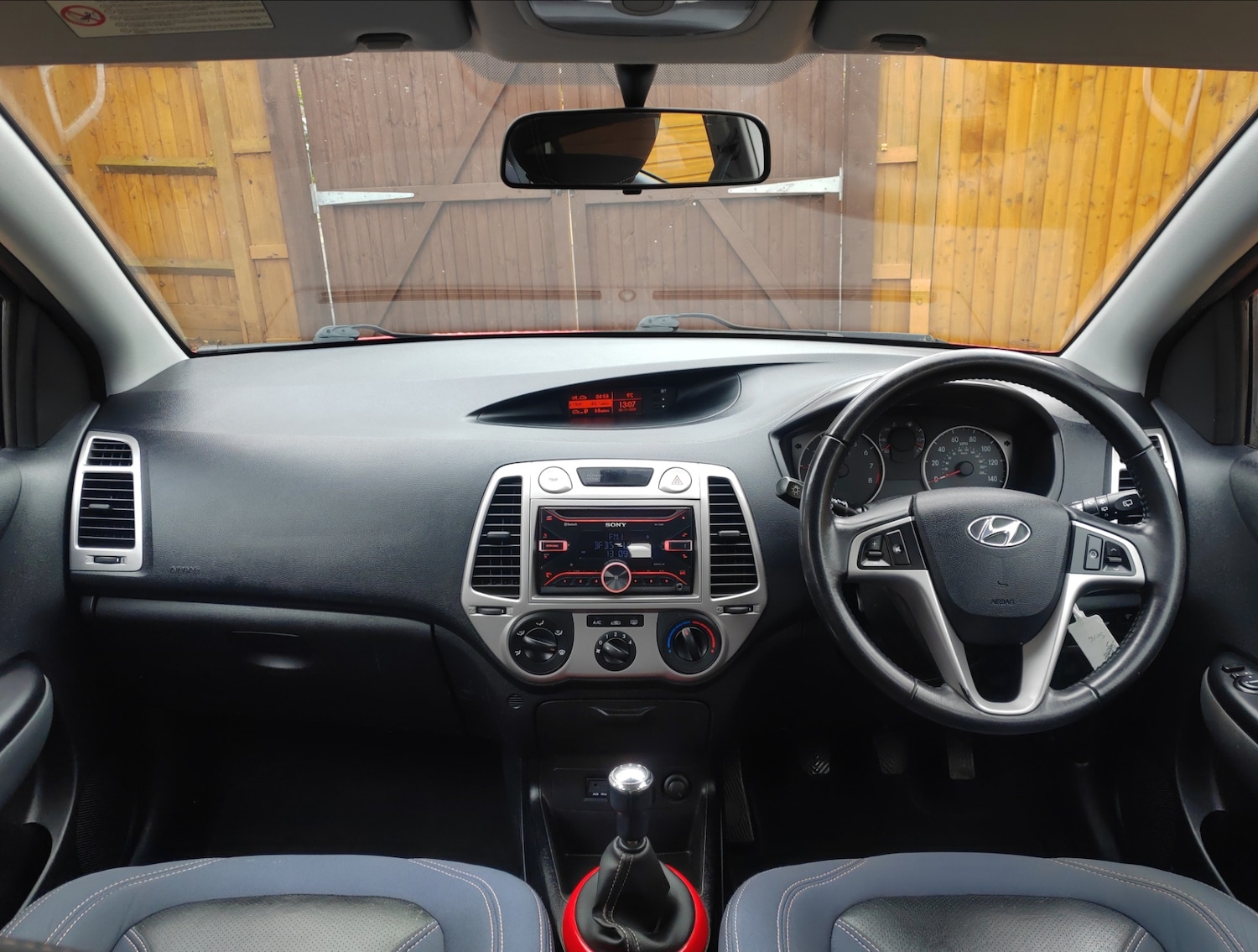Used Hyundai i20 2010 for sale - 76355024: Photo 15