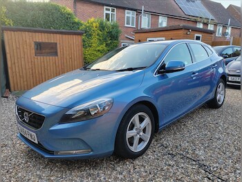 Used Volvo V40 2014 for sale - 78515351: Photo
