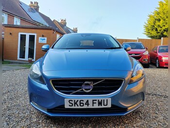 Used Volvo V40 2014 for sale - 78515351: Photo