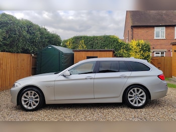 Used BMW 5 Series 2011 for sale - 76078909: Photo 2