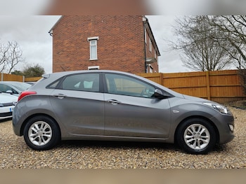 Used Hyundai i30 2012 for sale - 77548414: Photo