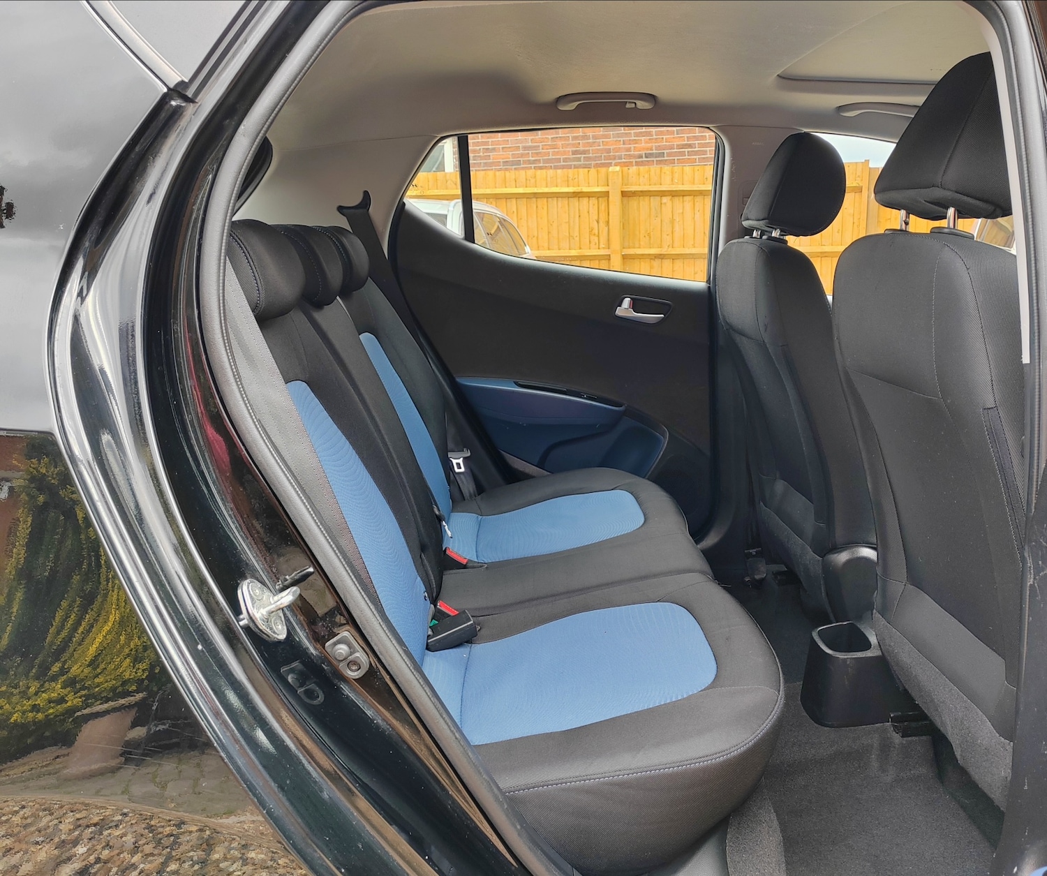 Used Hyundai i10 2016 for sale - 76088269: Photo 12