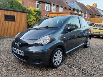 Used Toyota AYGO 2009 for sale - 76603718: Photo