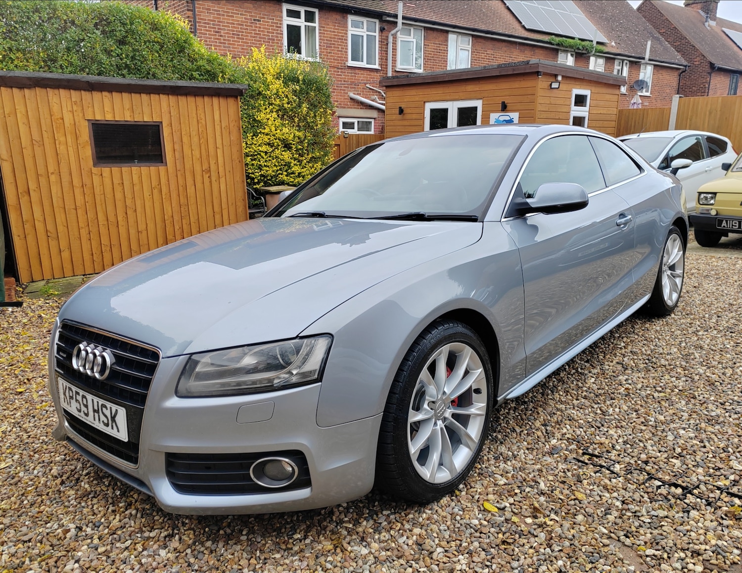 Used Audi A5 2010 for sale - 76922125: Photo 2