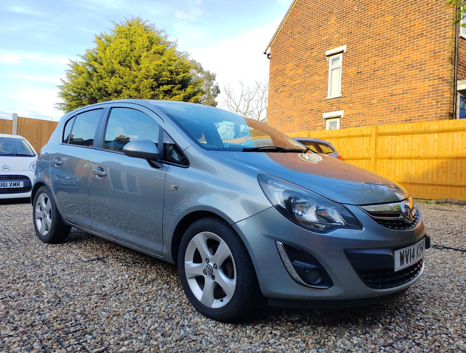 Used Vauxhall Corsa 2014 for sale - 78141108: Photo 1