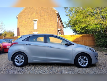 Used Hyundai i30 2015 for sale - 78339759: Photo