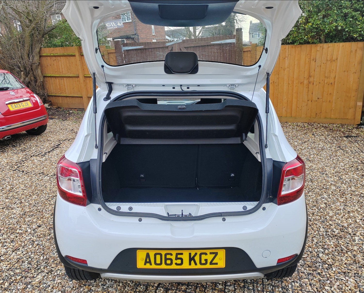 Used Dacia Sandero Stepway 2015 for sale - 77335688: Photo 9