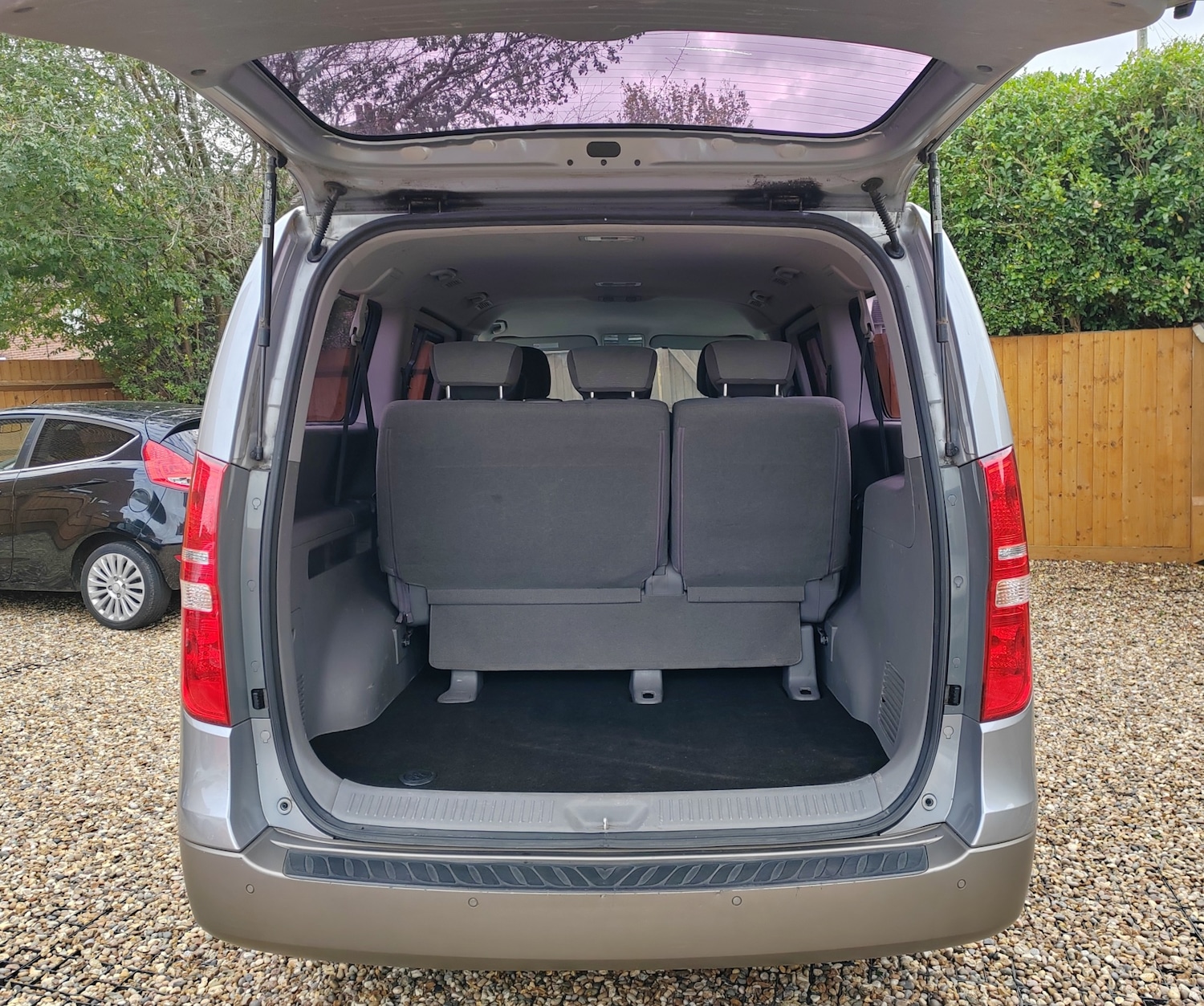 Used Hyundai i800 2015 for sale - 76396847: Photo 9