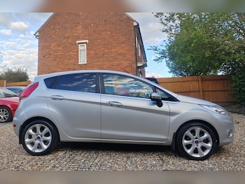 Used Ford Fiesta 2011 for sale - 78300657: Photo