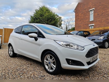 2014 (14) - 1.25 82 Zetec 3dr