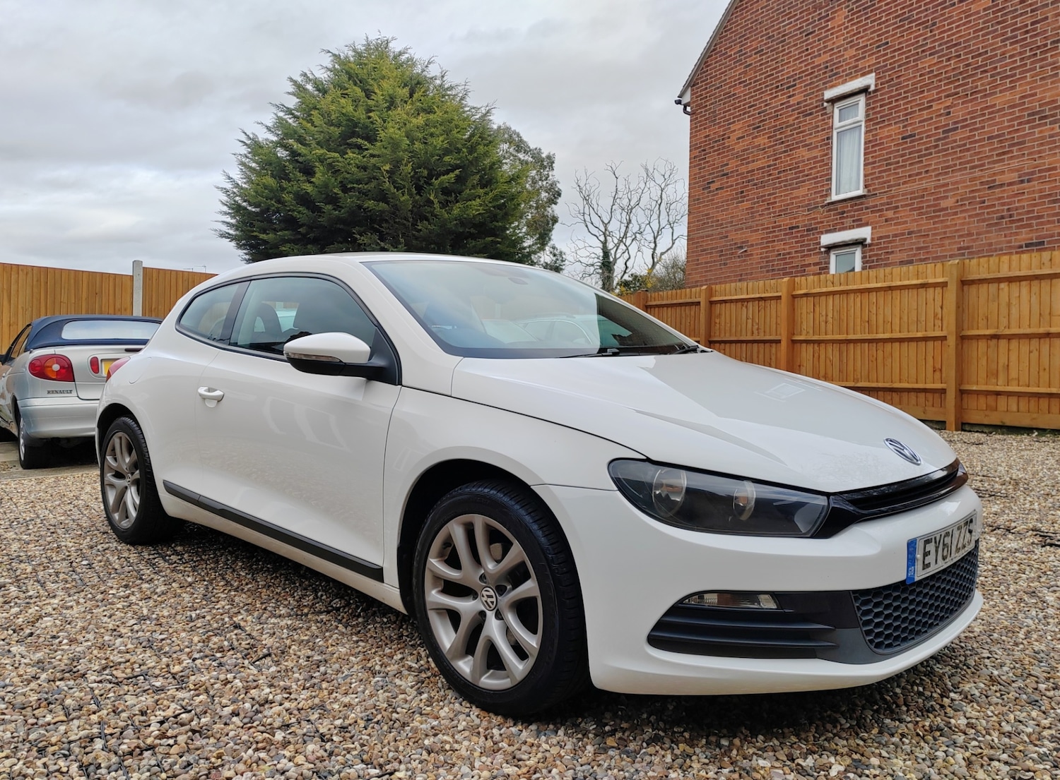 Used Volkswagen Scirocco 2011 for sale - 77897858: Photo 1