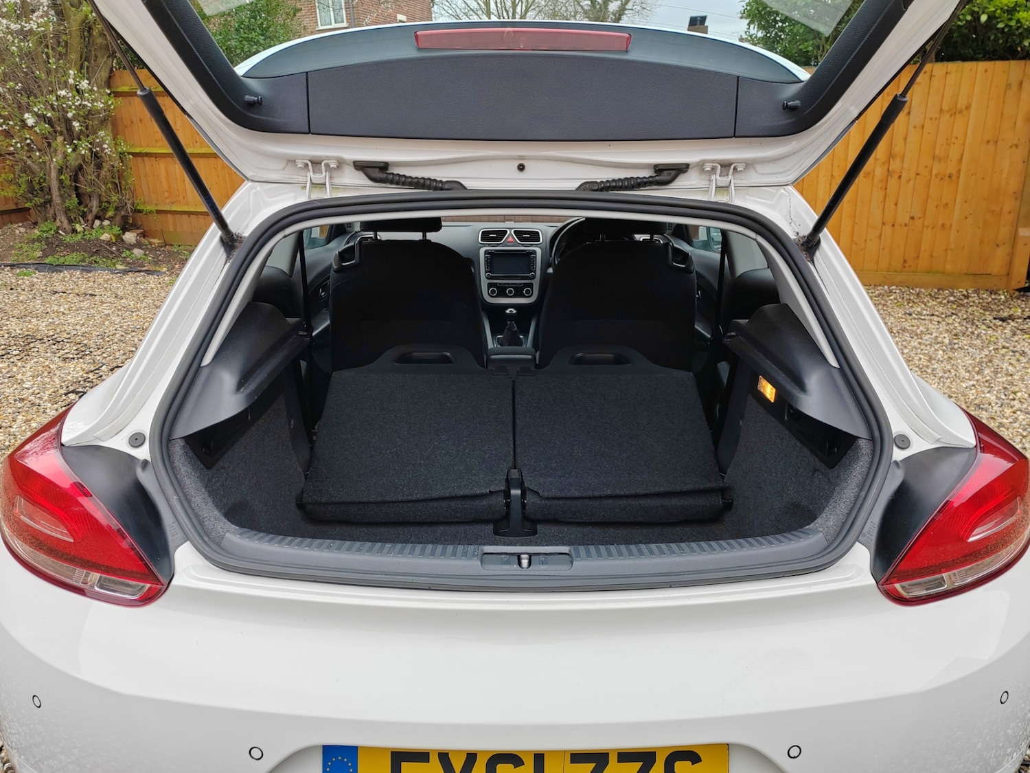 Used Volkswagen Scirocco 2011 for sale - 77897858: Photo 10