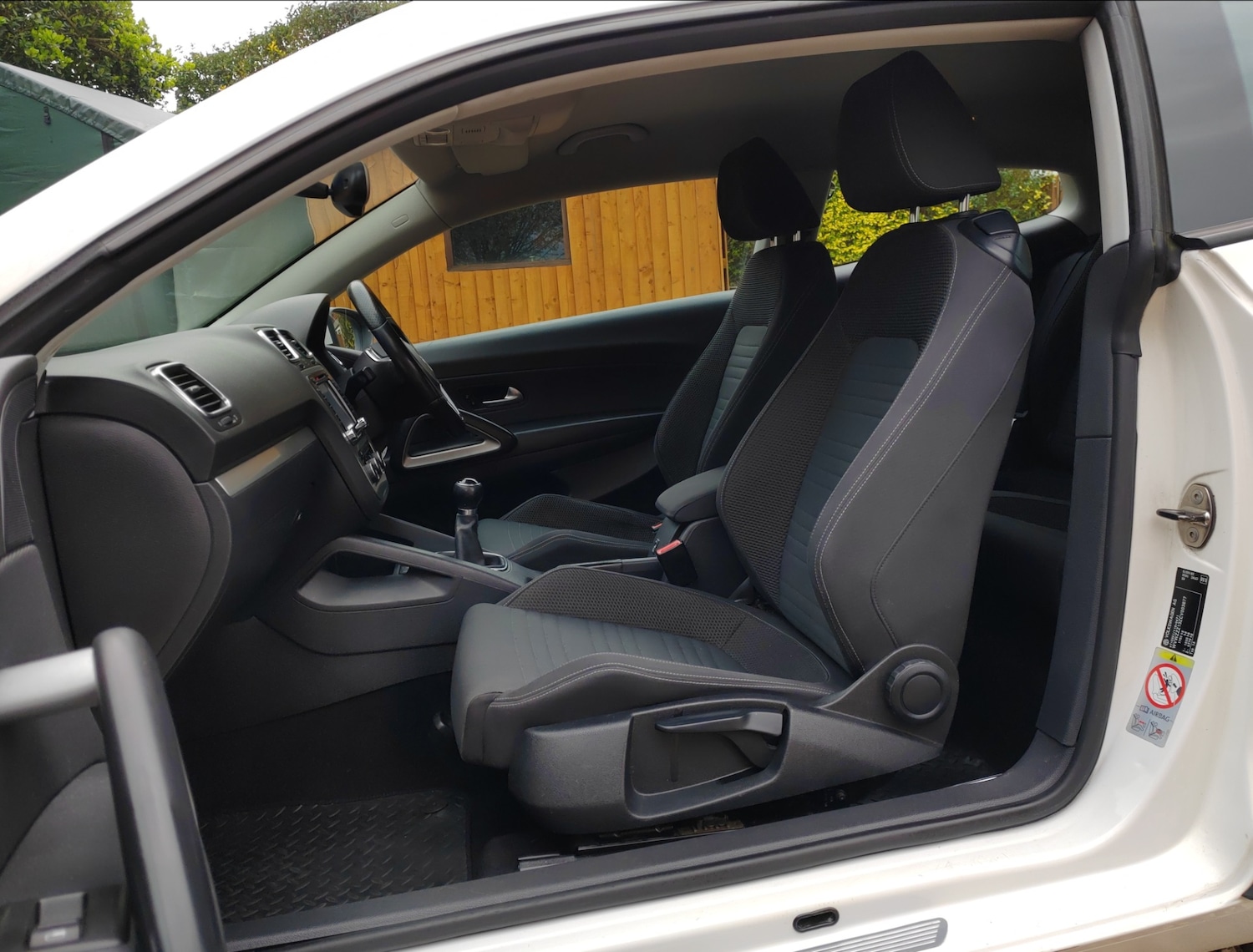 Used Volkswagen Scirocco 2011 for sale - 77897858: Photo 13