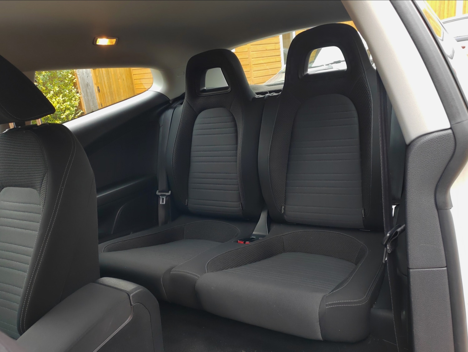 Used Volkswagen Scirocco 2011 for sale - 77897858: Photo 14