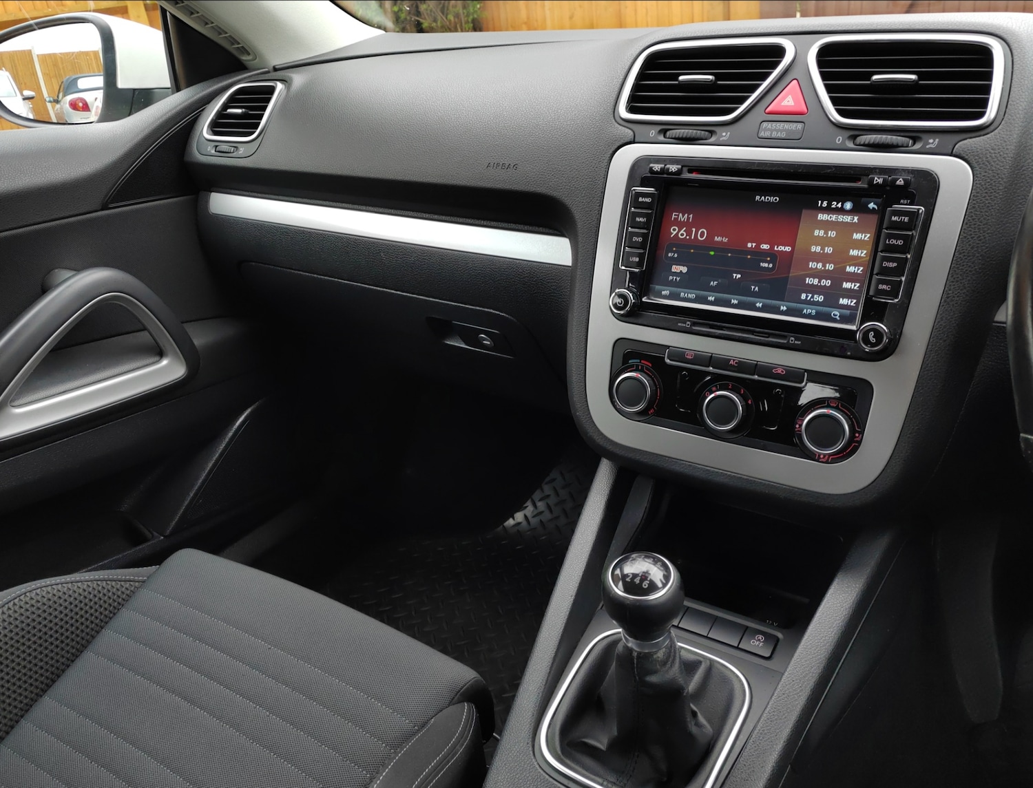 Used Volkswagen Scirocco 2011 for sale - 77897858: Photo 18