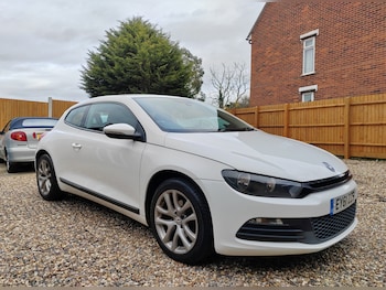 2011 (61) - 2.0 TDi BlueMotion Tech 3dr [Nav]