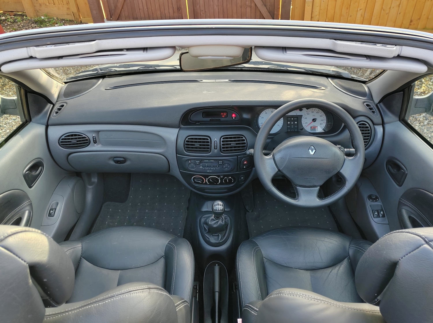 Used Renault Megane 2001 for sale - 77339261: Photo 16