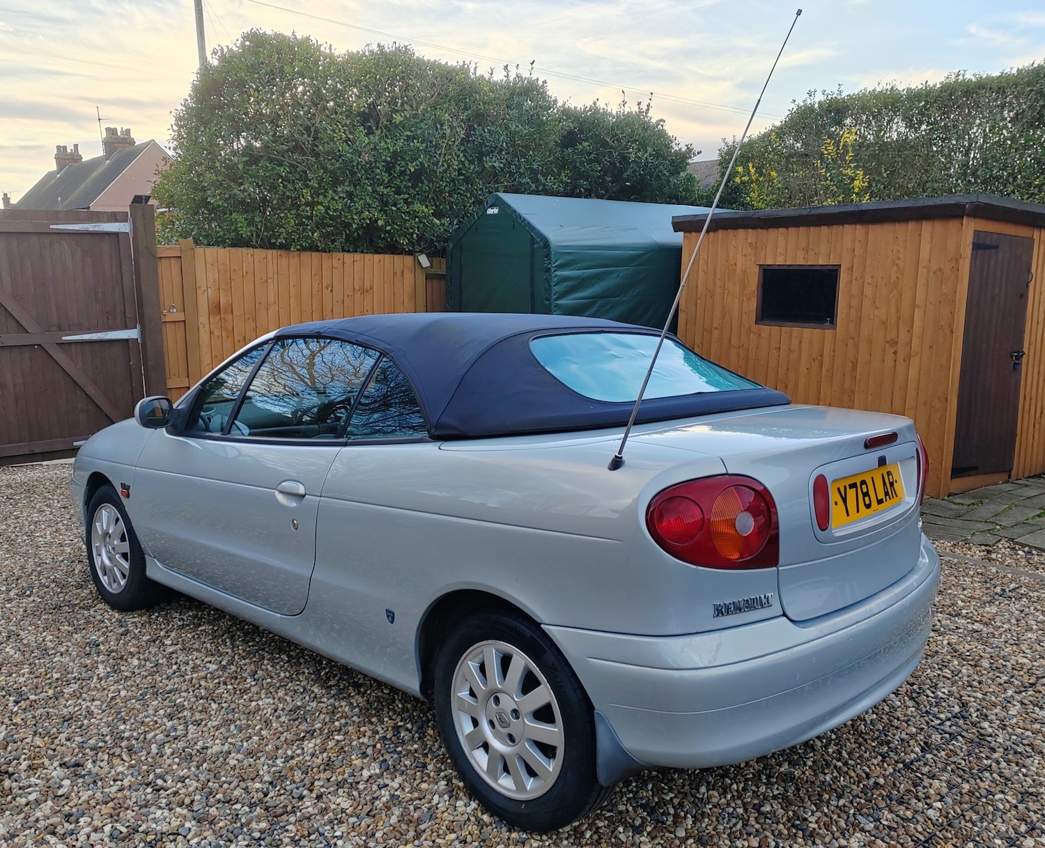 Used Renault Megane 2001 for sale - 77339261: Photo 8