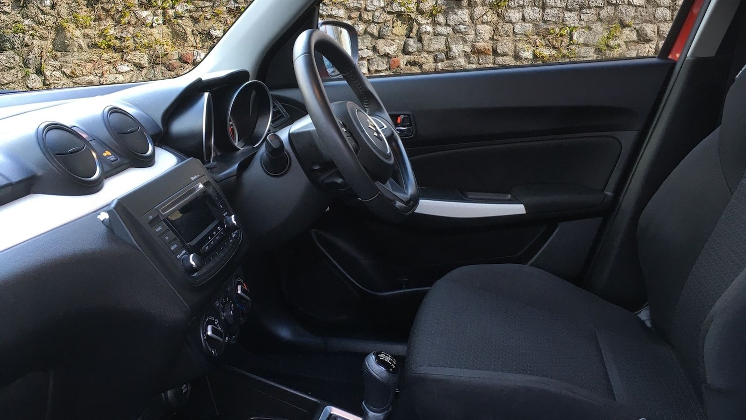 Used Suzuki Swift 2019 for sale - 76609422: Photo 11