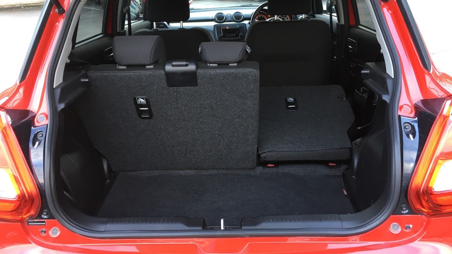 Used Suzuki Swift 2019 for sale - 76609422: Photo 17