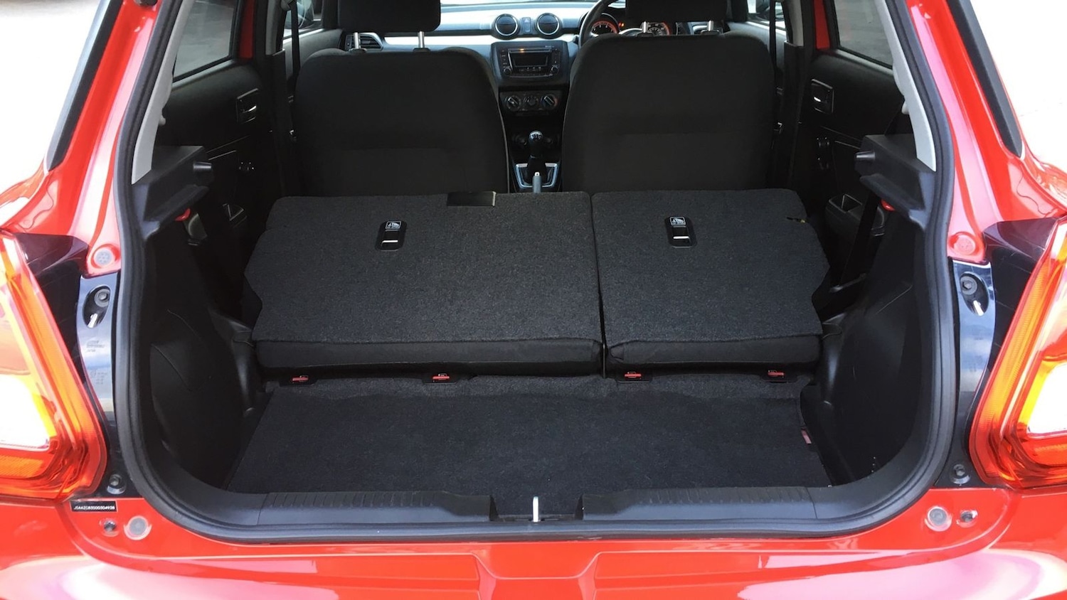 Used Suzuki Swift 2019 for sale - 76609422: Photo 18