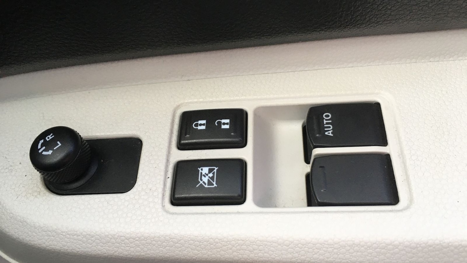 Used Suzuki Ignis 2018 for sale - 75722120: Photo 14