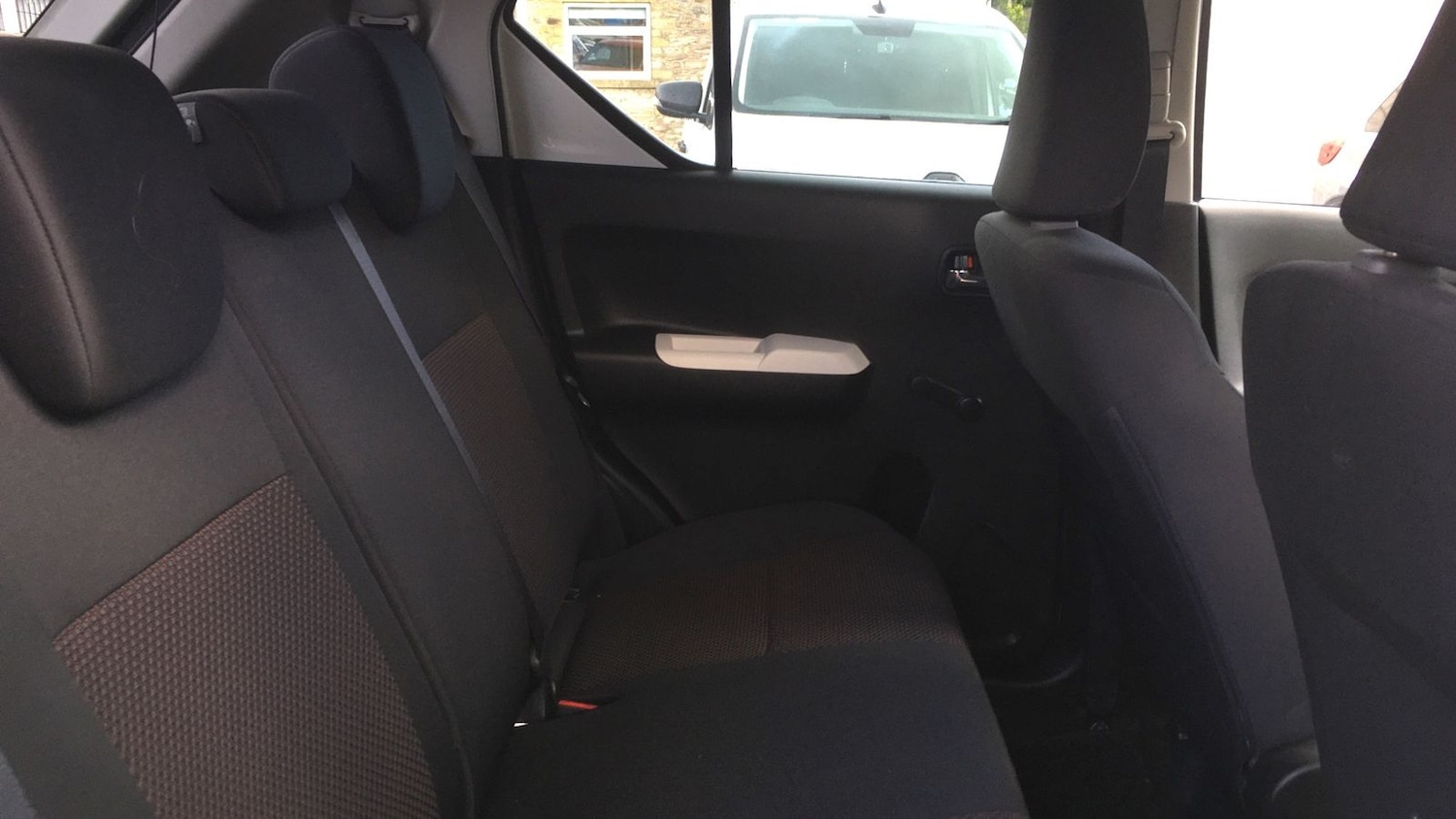 Used Suzuki Ignis 2018 for sale - 75722120: Photo 9