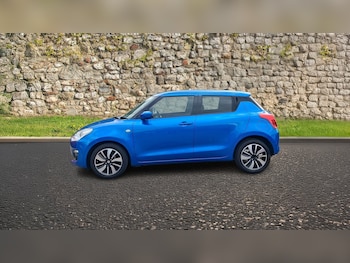 Used Suzuki Swift 2020 for sale - 78642186: Photo