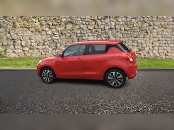 Used Suzuki Swift 2020 for sale - 76804247: Photo