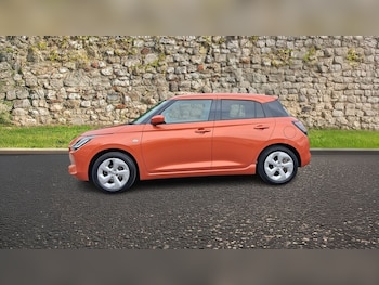 Used Suzuki Swift 2024 for sale - 78642185: Photo