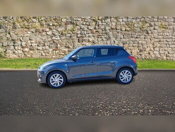 Used Suzuki Swift 2022 for sale - 78293845: Photo