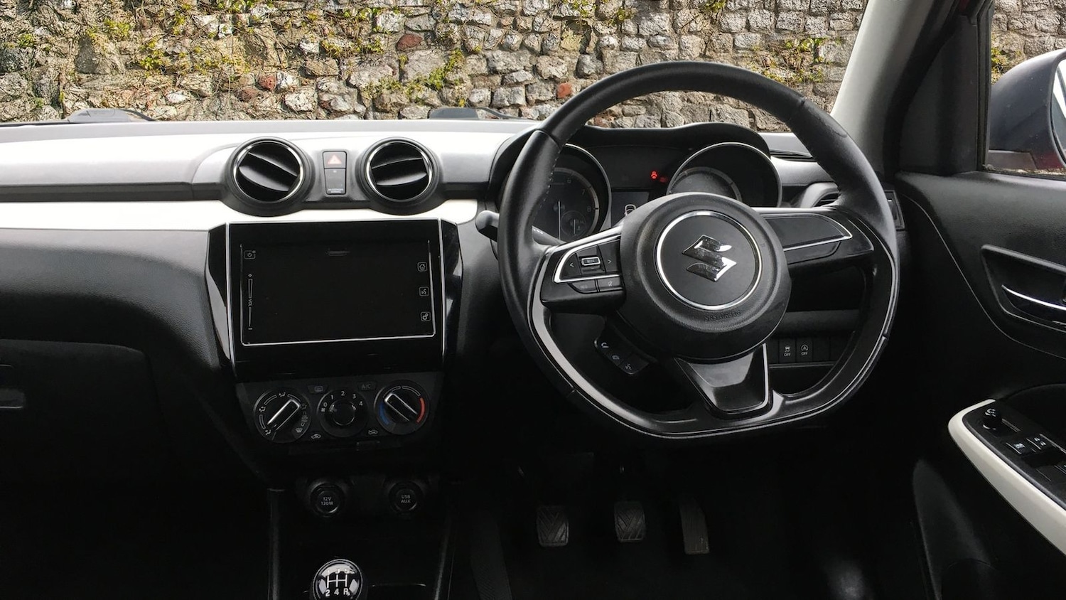 Used Suzuki Swift 2020 for sale - 76065789: Photo 10