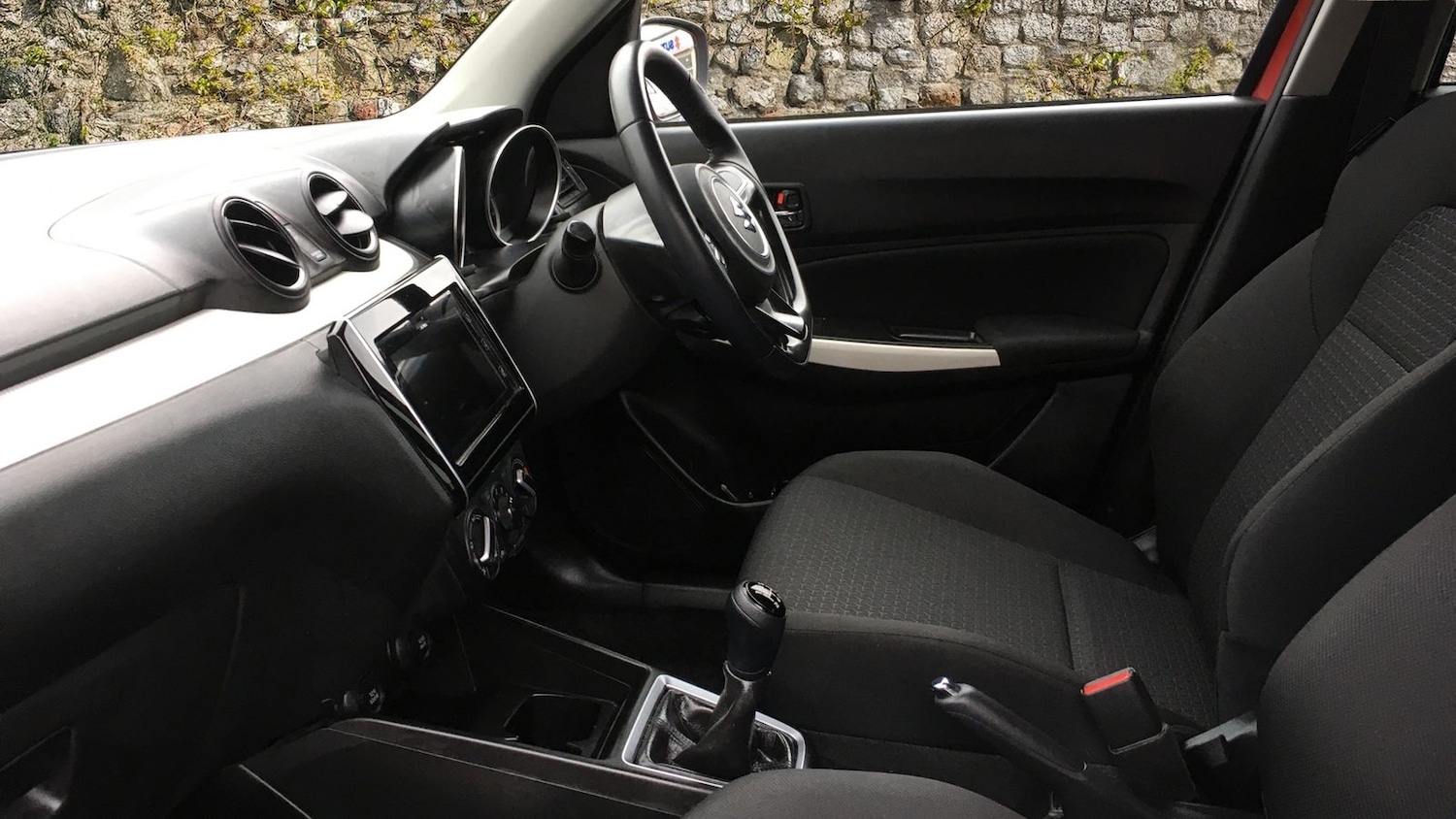 Used Suzuki Swift 2020 for sale - 76065789: Photo 12