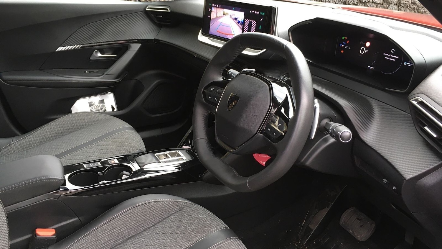Used Peugeot 2008 2024 for sale - 76124874: Photo 9