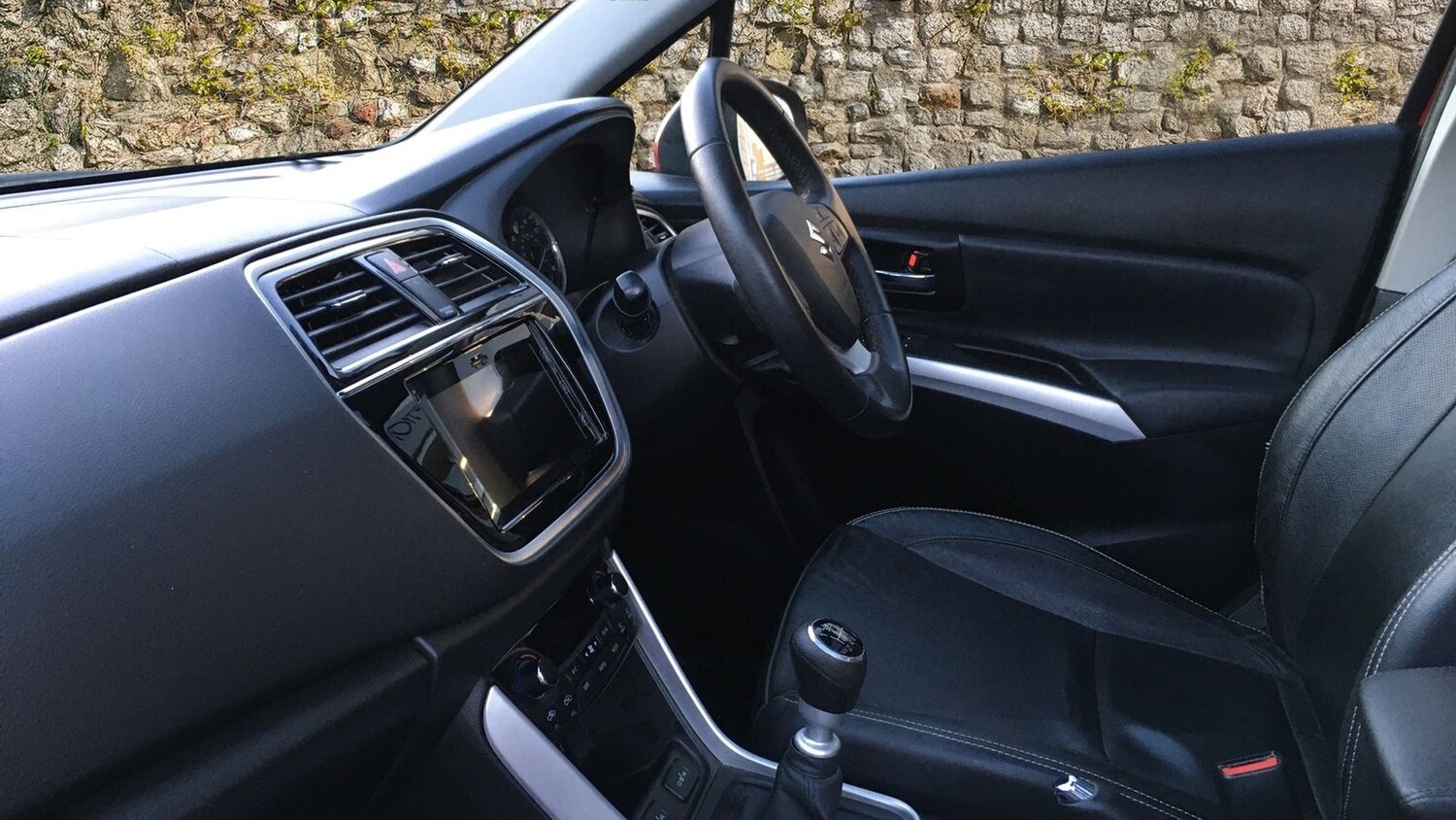 Used Suzuki SX4 S-Cross 2017 for sale - 76773530: Photo 11