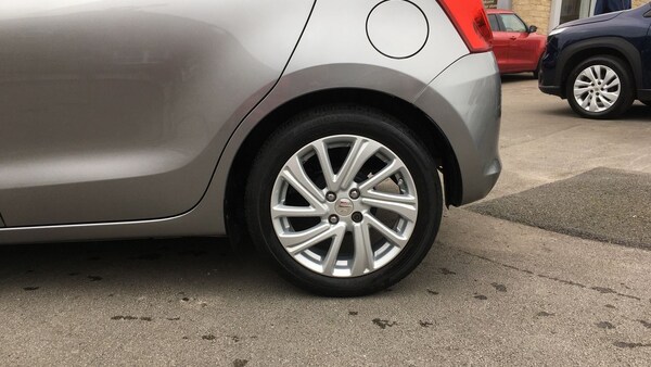 Used Suzuki Swift 2023 for sale - 76261740: Photo 14